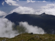 brumes sur les montagnes