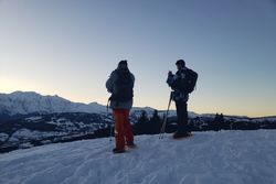 Un lever de soleil au sommet, à raquette -Cordon