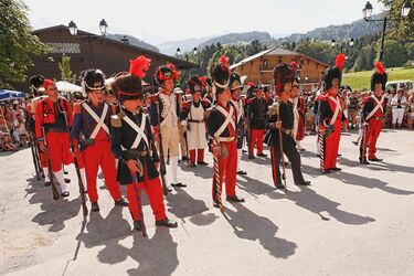 Grenadiers en pleine manœuvre à Cordon